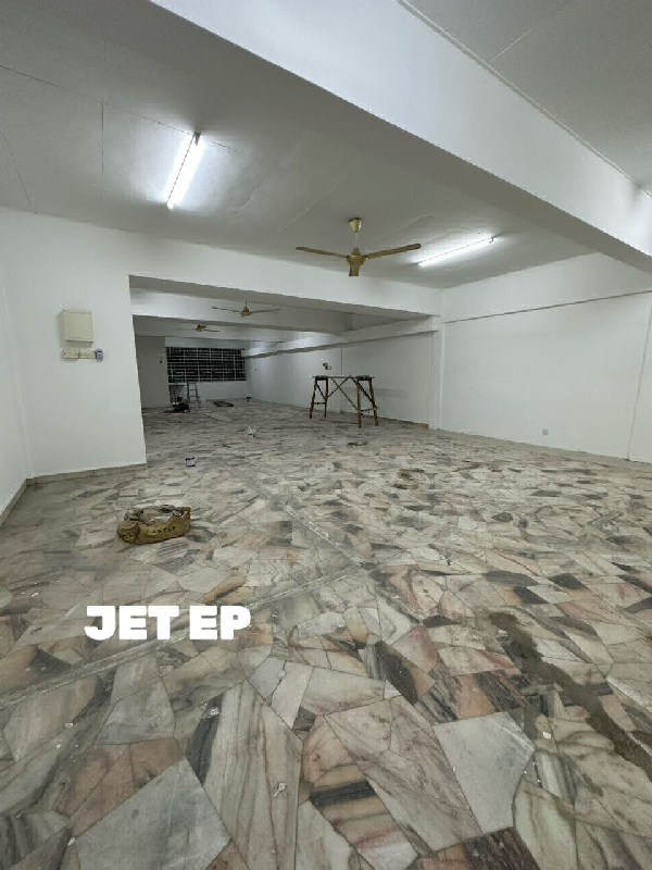 WTLTELUK PULAI KLANGFIRST FLOOR SHOPLOTSIZE: 1440 SQFT2 BATHROOMSUITABLE: TUITION CENTRE, HAIR & BEA - photo 2