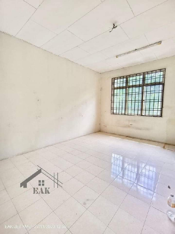 TAMAN SURIA PENDAMAR2 STY18X65FACING NO HOUSE4ROOM3BAYHROOMBASIC UNITFREEHOLDSelling Price @ RM380,0 - photo 3