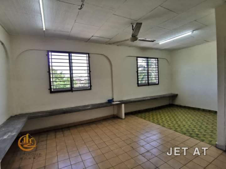 Facing OpenTaman Klang JayaDouble Storey House For Sale Selling Price RM 650k Only!!! - photo 8
