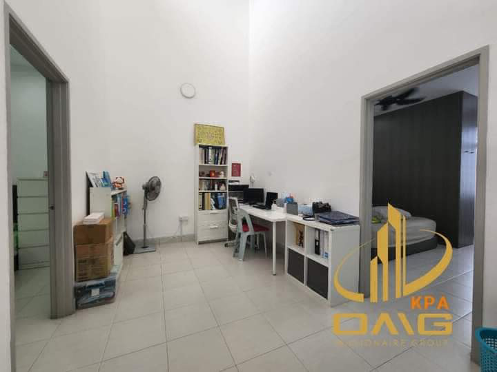 Bandar Puteri Klang (GELANG)Double Storey Terrace House For Sale- Size 20 x 70- Facing South- Fullly - photo 9