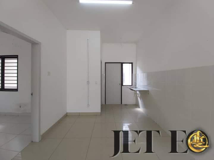 lFOR RENTLimited Market Rental Price Bandar Banting Mahkota 2sty Guarded AreaDouble storey20x70 sqft - photo 7