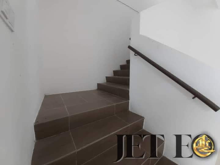 lFOR RENTLimited Market Rental Price Bandar Banting Mahkota 2sty Guarded AreaDouble storey20x70 sqft - photo 8