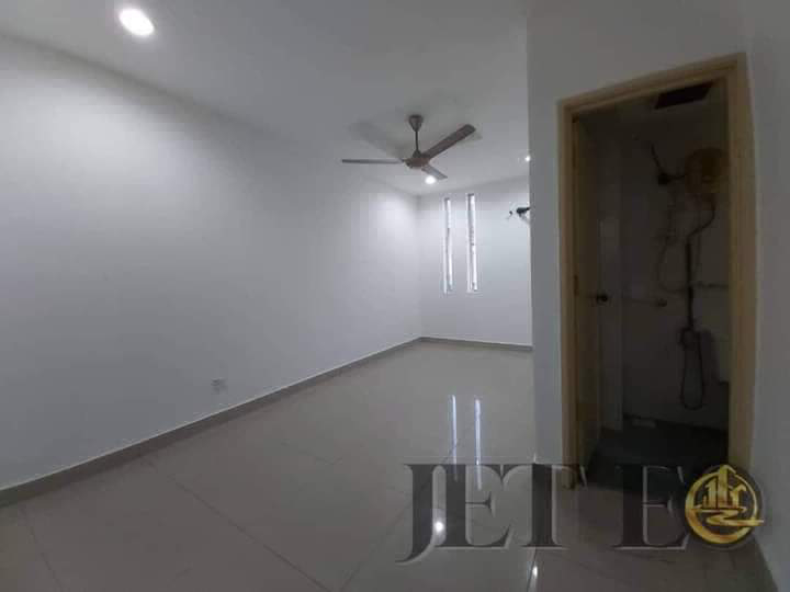 Bandar Botanic Klang Renovated and Fully Extended unit - photo 4