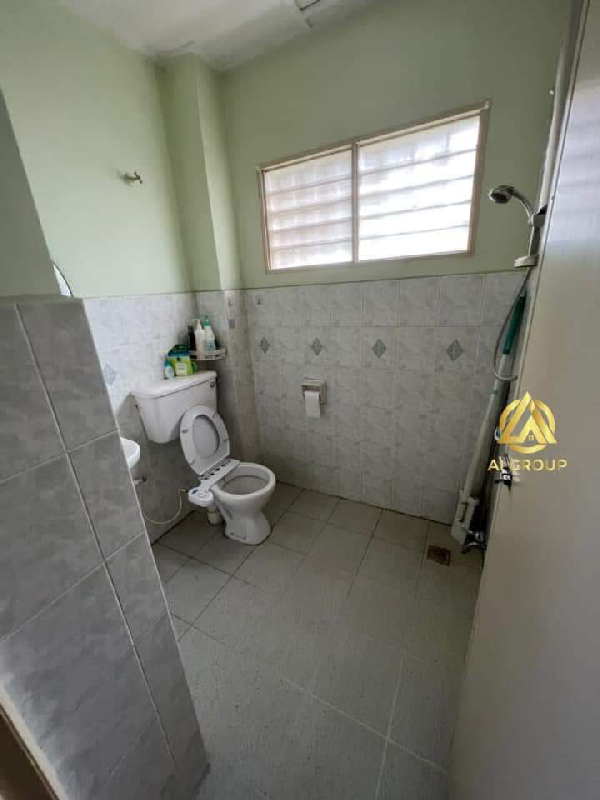 Bukit Tinggi Klang Double Storey House For Rent 20x704Room 3BathroomFully furnishFully renovatedTip  - photo 3