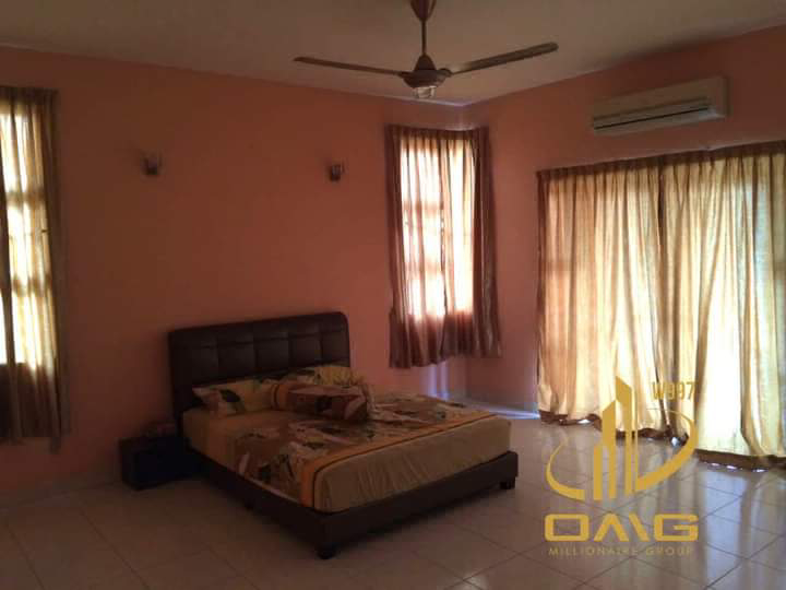 Bukit Tinggi 2 KlangDouble Storey Semi D House For Sales Double Storey Semi D 4Bedrooms 4 Bathrooms  - photo 3