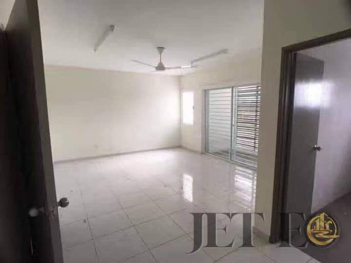 Jenjarom Jaromas Zinnia Double Storey House for sale # #jenjaromFreehold 22x72.54 Bedrooms 3 Bathroo - photo 4