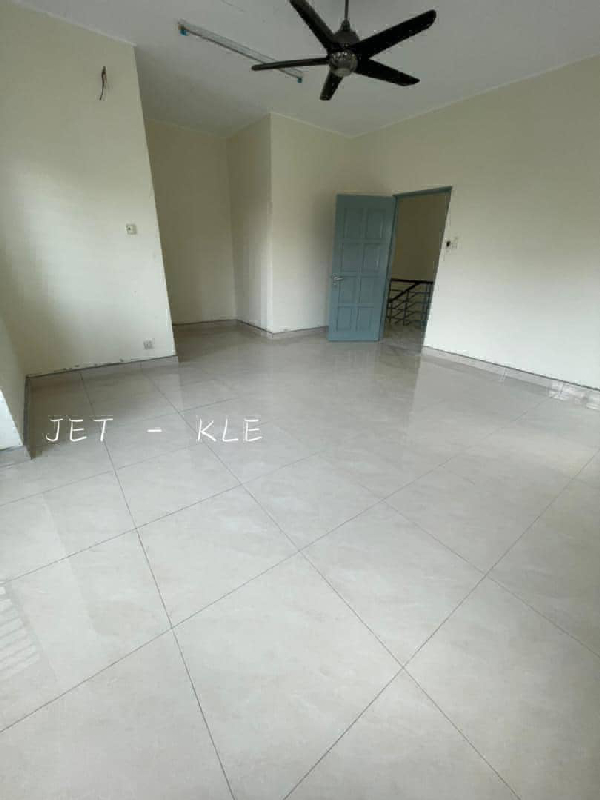 Bandar Puteri 2storey 22x70 - photo 2