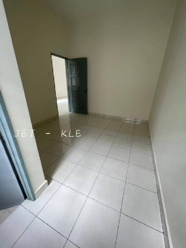 Bandar Puteri 2storey 22x70 - photo 7