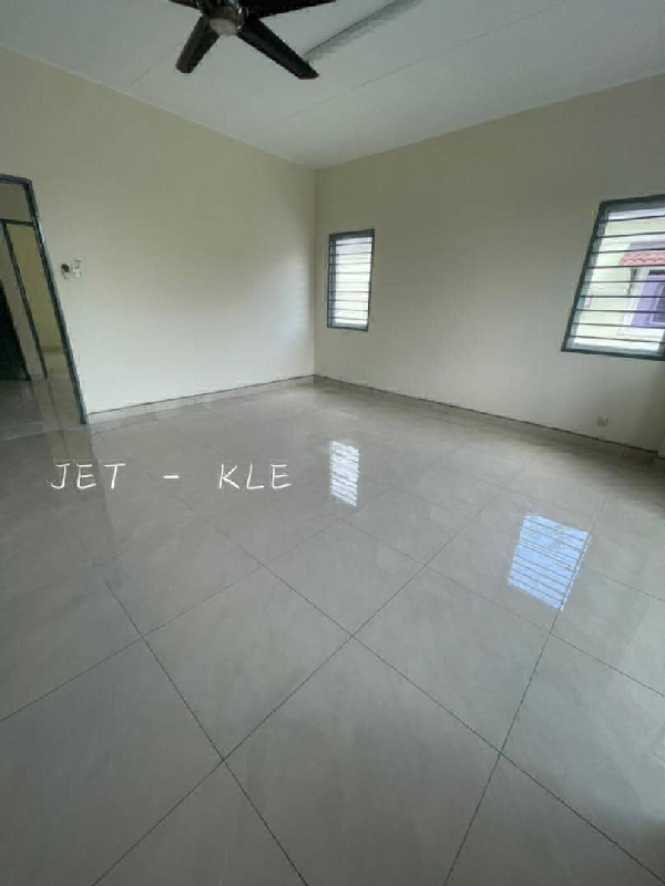 Bandar Puteri 2storey 22x70 - photo 8