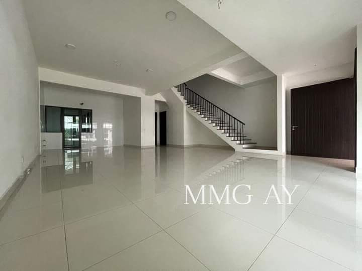 Super Below Value Duta Villa 3 Storey Superlink For Sale - photo 2