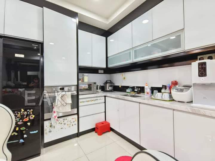 For salesSetia Indah 12 Setia Alam2 Storey 20x70ft 4 Bedrooms 3 BathroomsSell with fully furnished F - photo 3