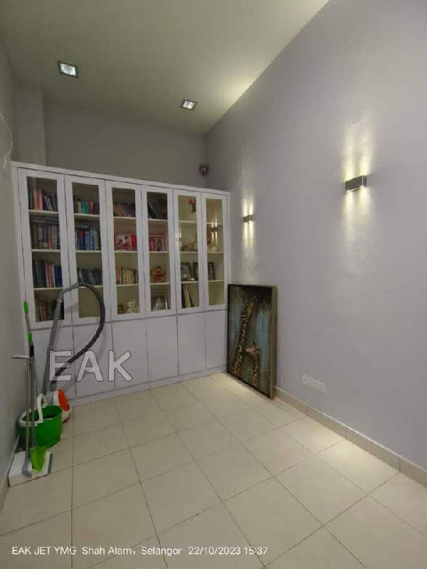 For salesSetia Indah 12 Setia Alam2 Storey 20x70ft 4 Bedrooms 3 BathroomsSell with fully furnished F - photo 6