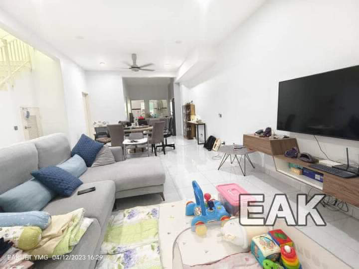 Setia Indah 12FOR SELL  Setia Indah 13, Setia Alam2 Storey20x70 4 Bedrooms 4 BathroomsRenovatedWalk- - photo 3