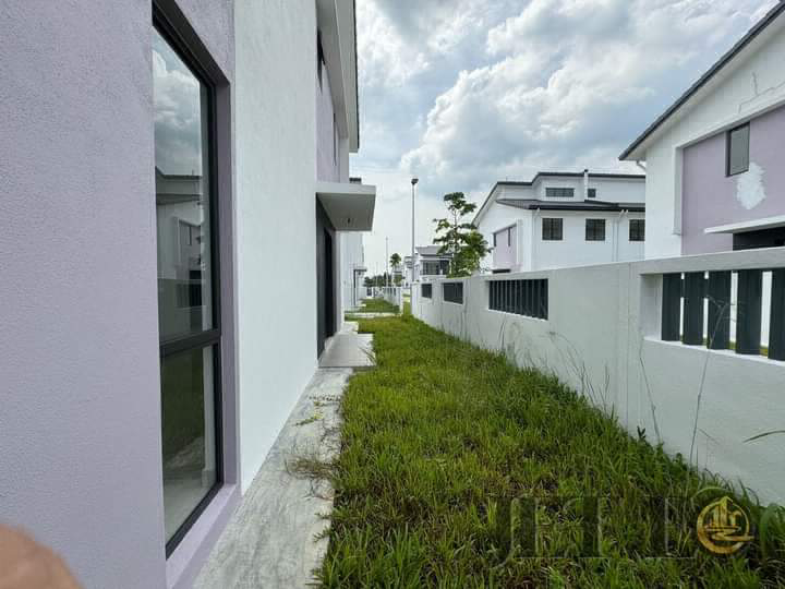 Rm945k Robin Rimbayu double storey 30x65 Endlot  - photo 4
