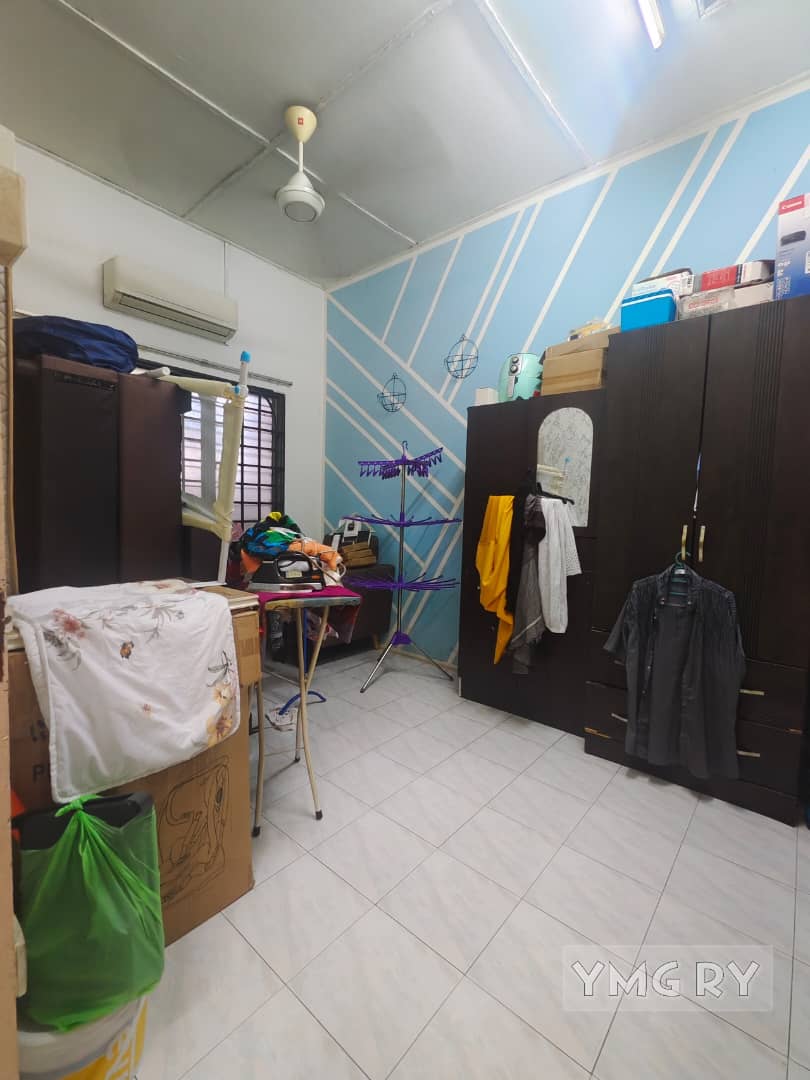 3xxk Klang Samarinda single storey house 20x70 - photo 7