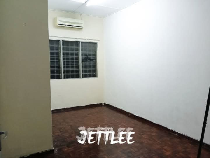 Taman Sentosa Klang2 Storey Endlot House For RentSize 20x60 - photo 2