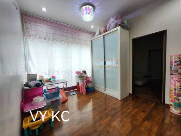 Bandar Parkland KlangFacing north 2 Storey Semi D House For Sales Sqft 32x65 Fully Renovated  - photo 2
