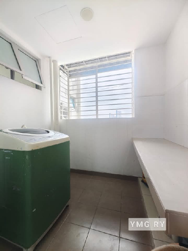 Trifolis apartmentBukit tinggi klang Almost full furnished  - photo 8