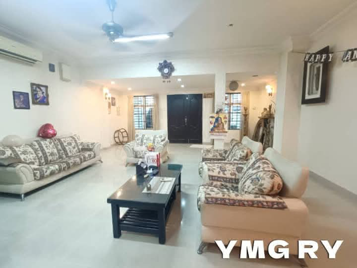 for saleBandar botanic angsanaKlang Double storey Endlot 20x75 + 25 ft land 4 bedroom3 bathroom Reno - photo 3