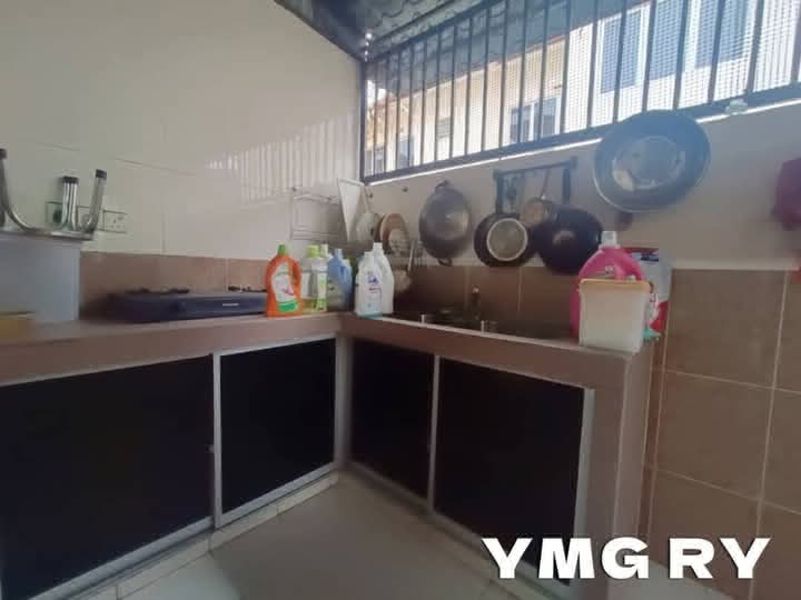 for saleBandar botanic angsanaKlang Double storey Endlot 20x75 + 25 ft land 4 bedroom3 bathroom Reno - photo 6