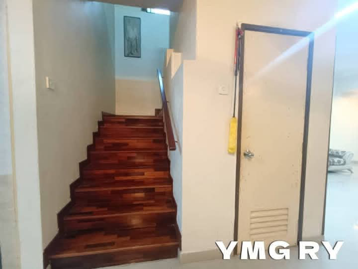for saleBandar botanic angsanaKlang Double storey Endlot 20x75 + 25 ft land 4 bedroom3 bathroom Reno - photo 9