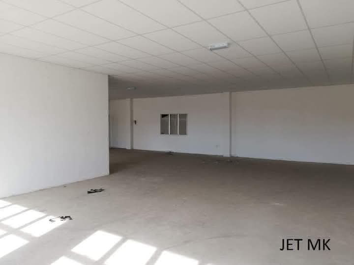 Kapar, Klang  1.5 storey Semi D Factory For RentLand Area: 16,199 sqft  Built up: 11,119 sqft  Facto - photo 2