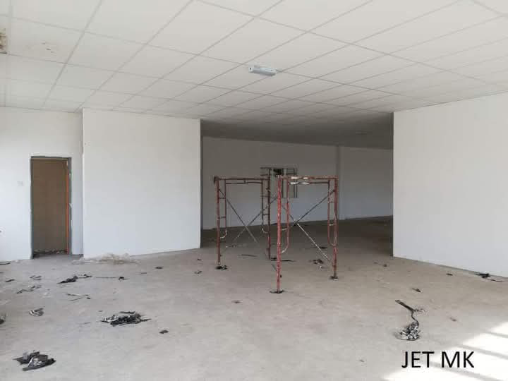 Kapar, Klang  1.5 storey Semi D Factory For RentLand Area: 16,199 sqft  Built up: 11,119 sqft  Facto - photo 6