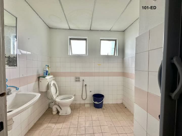 Rm1100 Pelangi Court Apartment For Rent Jalan Meru Klang (Near to Klang Parade)886sqft3 Bedrooms 2 B - photo 6