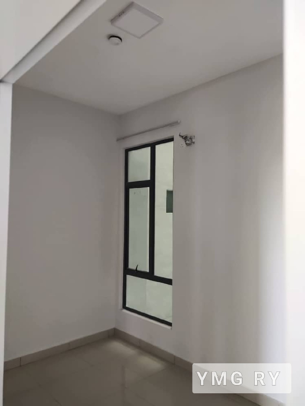 Limited unit Maple Residence Ksl mall bandar bestari Partially Furnished!! - photo 8