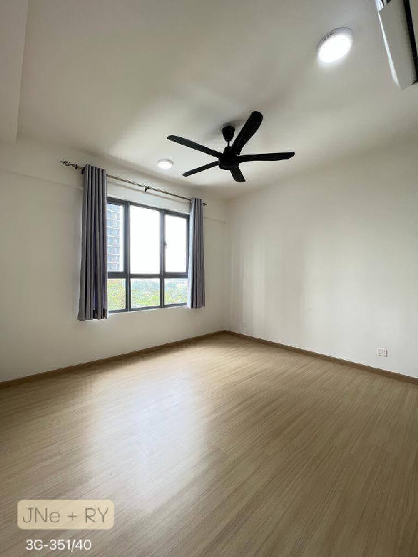 Gravit 8 partially furnished 1900 Andaman klang  - photo 3