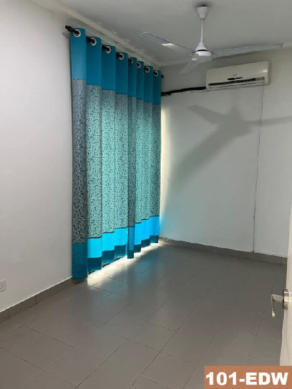 Good condition Biggest House Bukit Raja Fuego Partially furnished  - photo 12