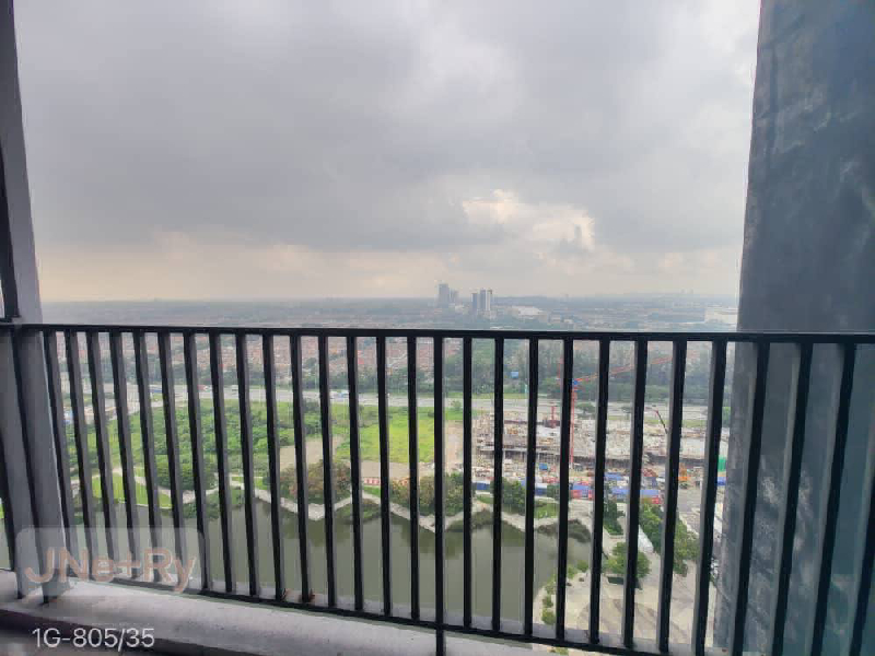 Superr Value Fully furnished Gravit 8 balcony unit !!! - photo 3