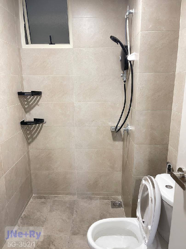 Cheapest unit Fully furnished Gravit 8 Brand new 3 bedrooms!!! - photo 7