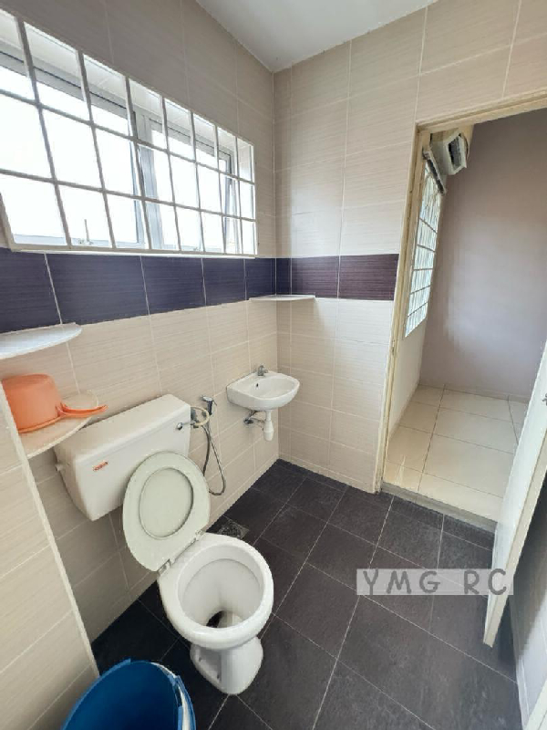 Gated guarded Bukit tinggi klang Fully Renovated  - photo 12