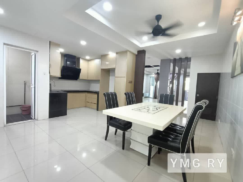 Taman Sejati 3 storey Renovated extended 20x60 Chinese Area !!!! - photo 2