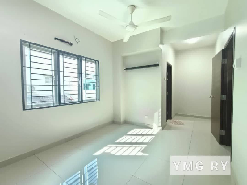 Taman Sejati 3 storey Renovated extended 20x60 Chinese Area !!!! - photo 8
