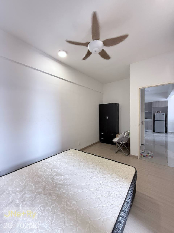 Super value price Fully furnished Gravit 8 kota bayuemas!! - photo 2