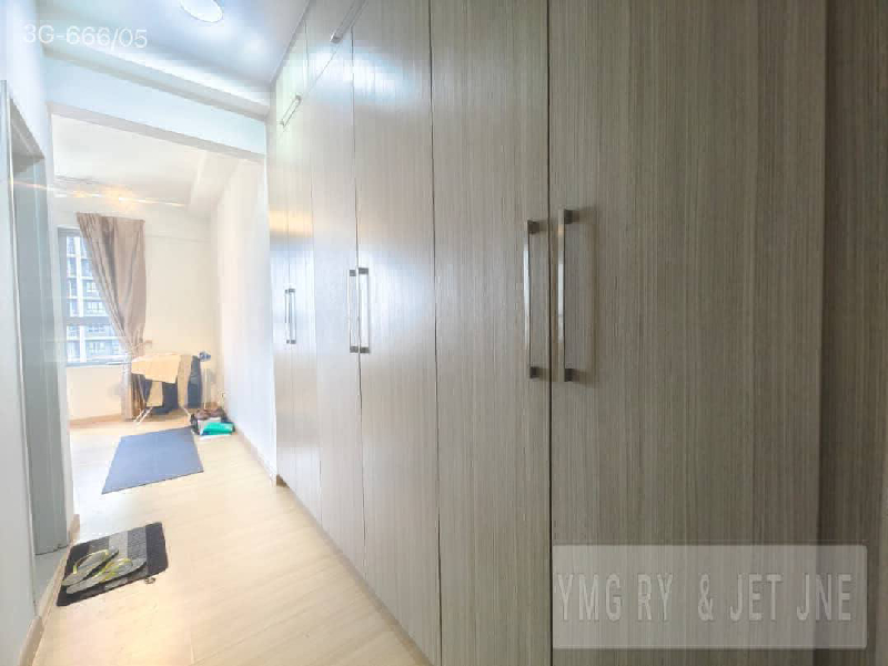 Good condition Gravit 8 Service apartment AndamanKota bayuemas klang  - photo 6