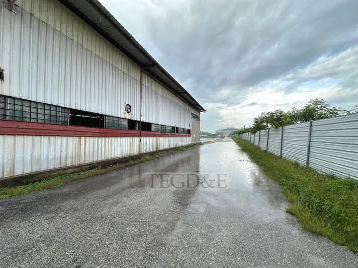 Setia alam Meru KlangIndustrial Factory Warehous 3 acres 132x990 - photo 3