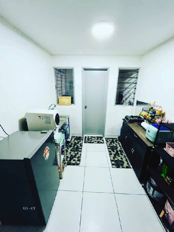 Laman Impian Townhouse For Rent Bandar Botanic KlangGood ConditionFreehold 1200sqft Top Floor (2nd F - photo 2