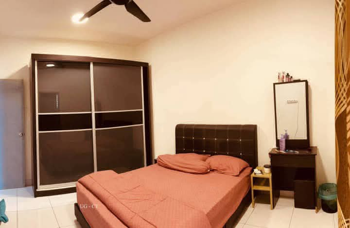 Laman Impian Townhouse For Rent Bandar Botanic KlangGood ConditionFreehold 1200sqft Top Floor (2nd F - photo 4
