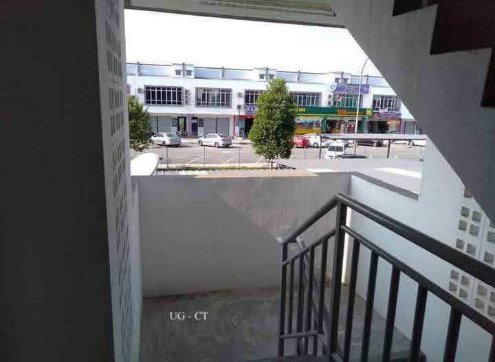 Laman Impian Townhouse For Rent Bandar Botanic KlangGood ConditionFreehold 1200sqft Top Floor (2nd F - photo 8