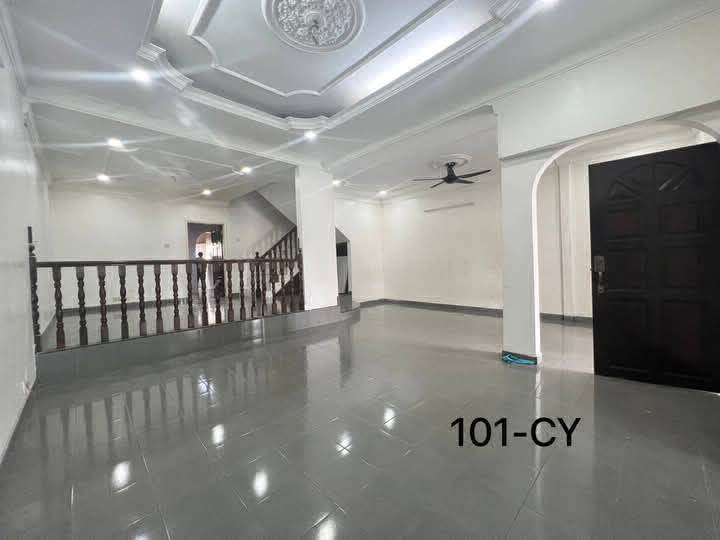 *Facing Open / Field**Balcony Front & Back*Klang Jaya Double Storey House For Rent For Sale $$ Selli - photo 2