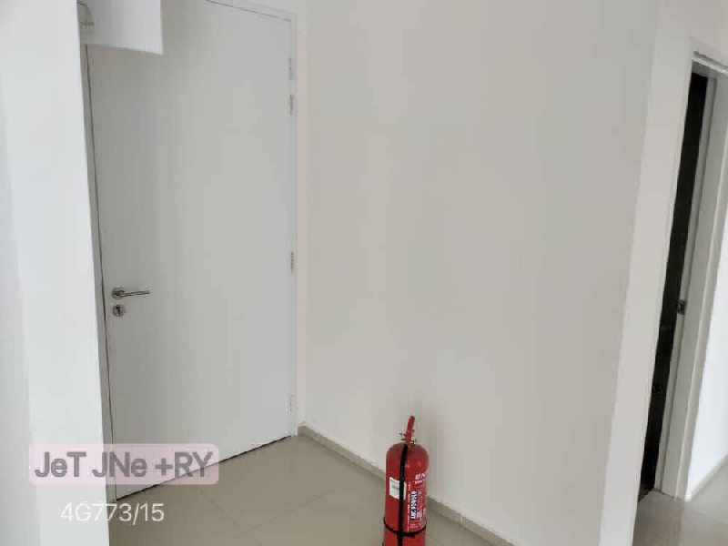 Cheapest unit Super Value Gravit 8 Three bedroom Aircond water heater kitchen cabinet!!! - photo 8
