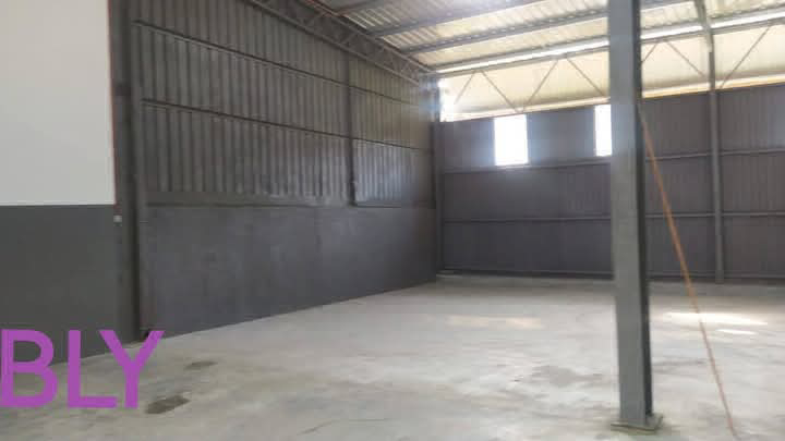 Sultan Suleiman Northport Port Klang#portklang#Warehouse For Rent #northportBuild Up 11,700 sqftElec - photo 2