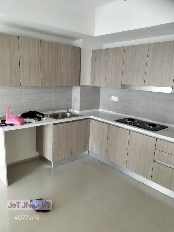 Cheapest unit Super Value Gravit 8 Three bedroom Aircond water heater kitchen cabinet - photo 11