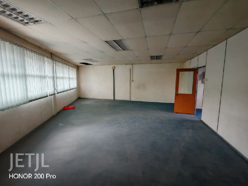 Pandamaran  #klang 1.5 Storey Link Factory Size 30x150 - photo 4