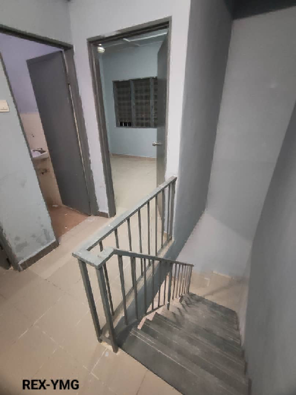 Taman Sentosa @ Klang2 Storey Medium Cost HouseSqft : 15x55Bedroom : 3Bathroom : 2Plaster CeilingFac - photo 8