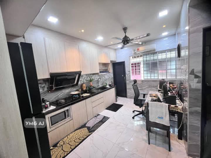 For sale Taman Sentosa Klang- Single Storey- 3 Bedrooms & 1 Bathroom - 20 x 60 Ft- Security Doors- C - photo 9
