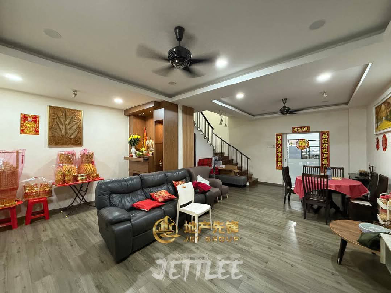 Super Value BuyPendamar Indah Double Storey 20X65 Bedroom 4 Bathroom 3 Fully Renovated Fully Extende - photo 2